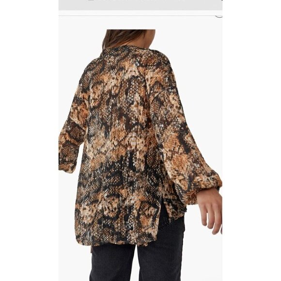 Free People Women’s Sz XS Out For The Night Snake Combo Print Boho Top Shirt New - Picture 2 of 13